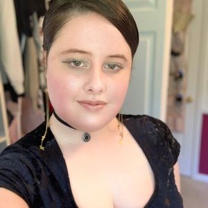 Meet your Posher, Mackenzie